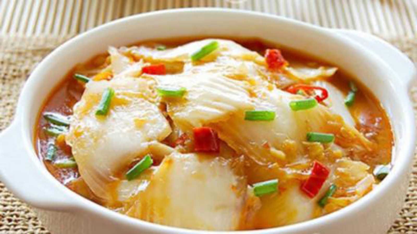 怎样做虫草花炖排骨,五彩山药汤,虾仁蒸鸡蛋等美味的热菜?