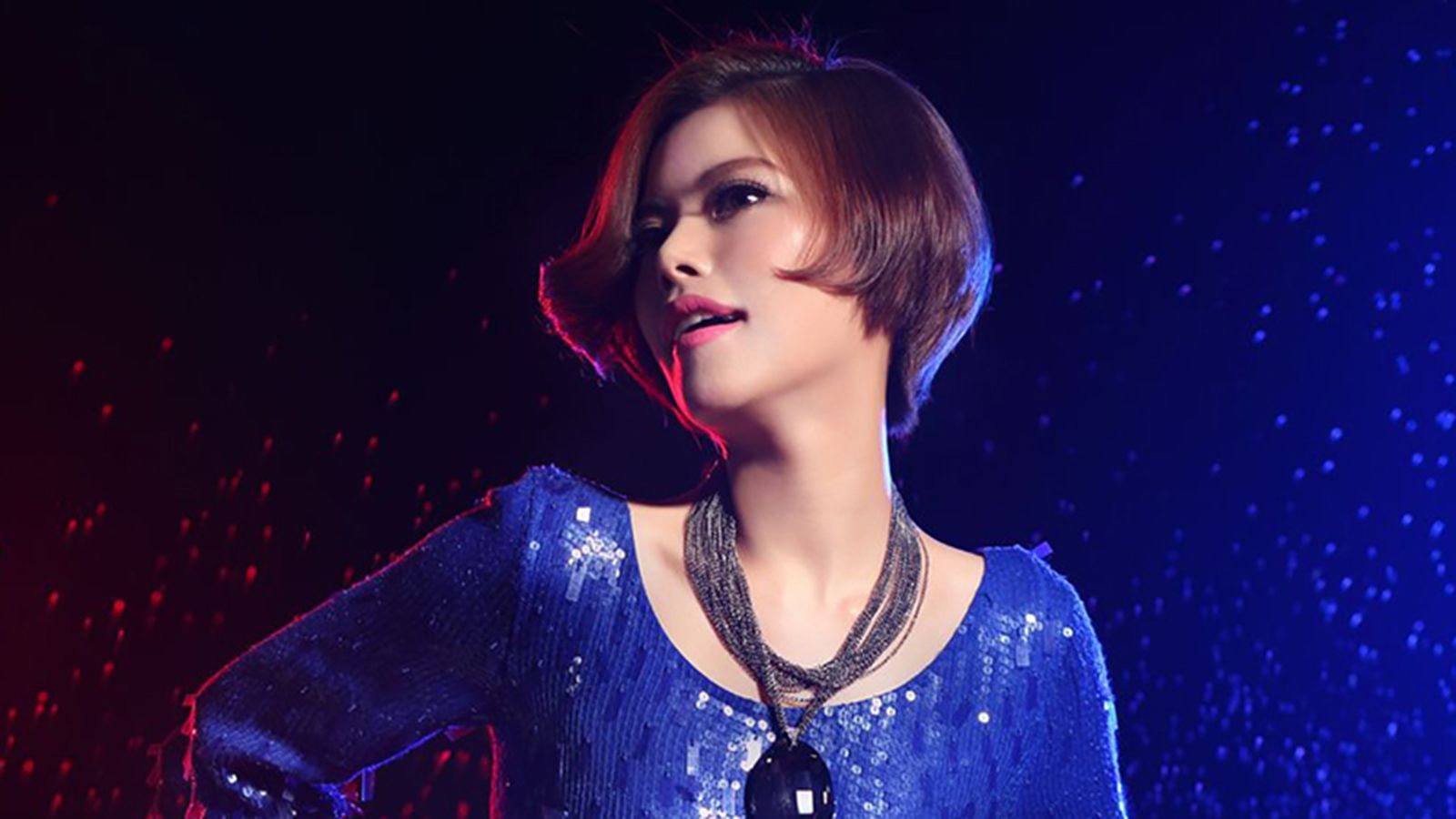 中国情歌汇:一首火遍大江南北的歌曲,慕容晓晓演唱《爱情买卖》