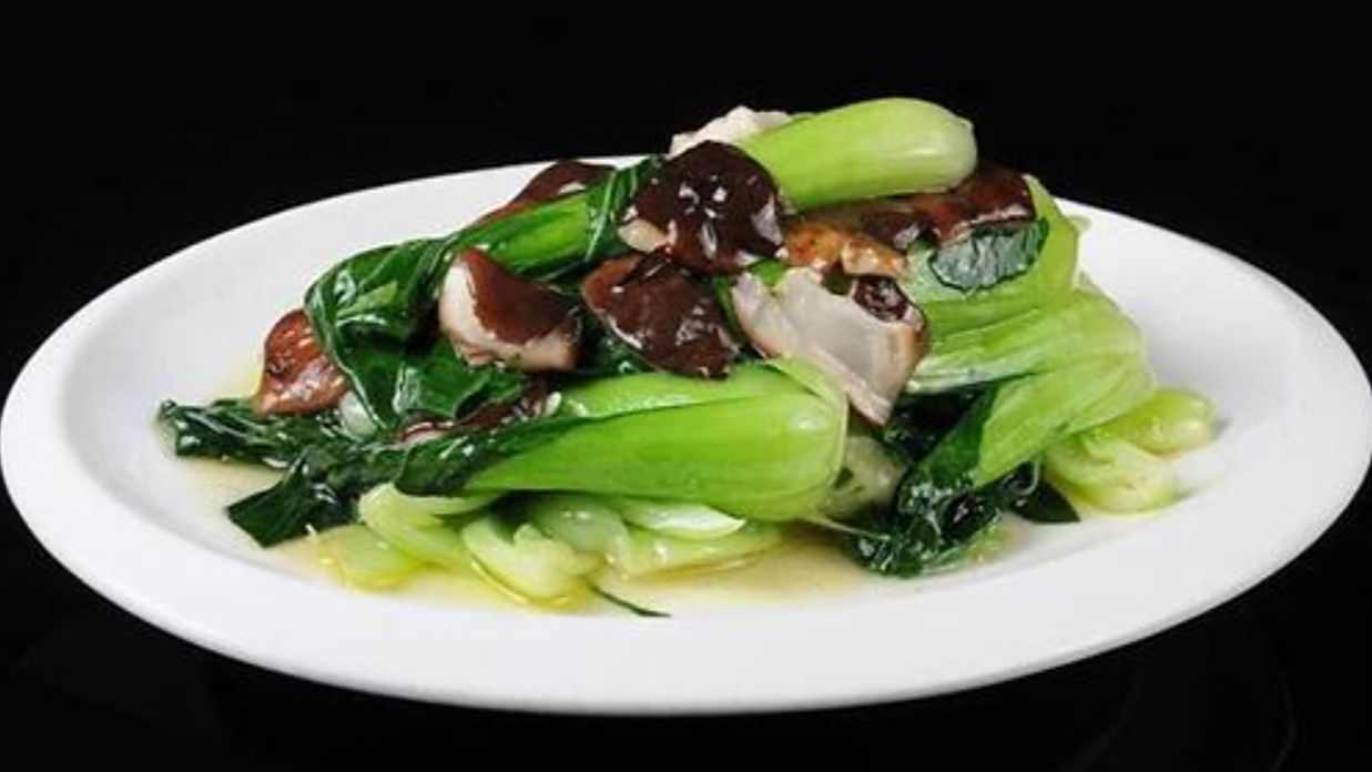 香菇炒青菜的做法,简单易学,看上两遍我就学会了