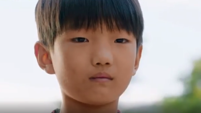 剧情电影《过昭关》精彩片段合集,讲述爷孙跨越千里看望老友的故事