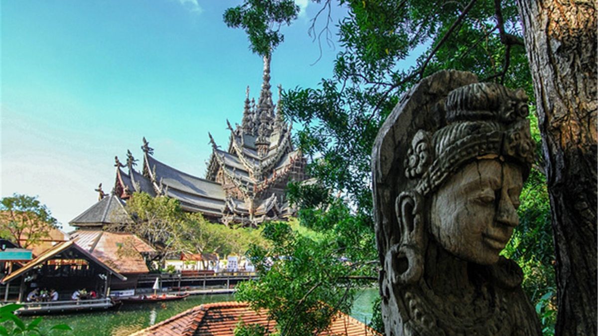 芭提雅打卡地之真理寺