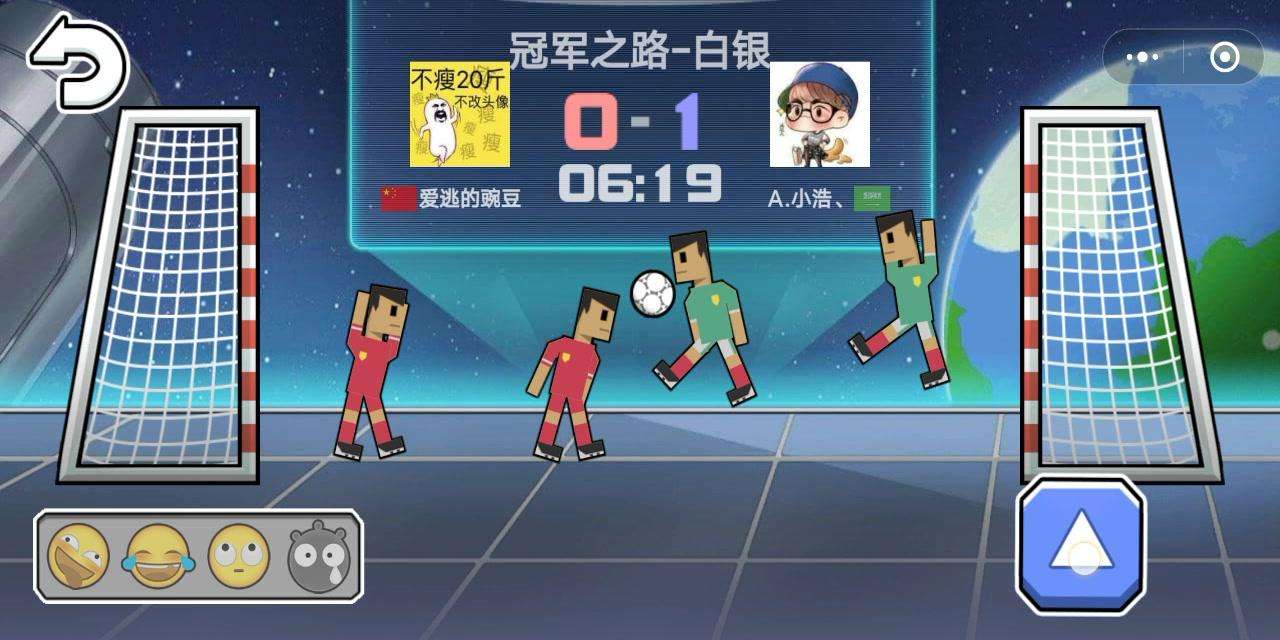 热血乌龙球:第一次见过这样踢球的,完全不知道怎么操作